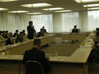 写真：財政基盤強化対策県議会議長協議会