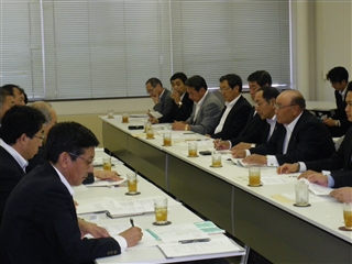 写真：新幹線・鉄道問題対策特別委員会