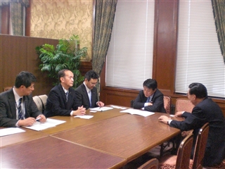 写真：東日本大震災対策特別委員会陳情