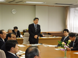 写真：議会運営委員会県外調査