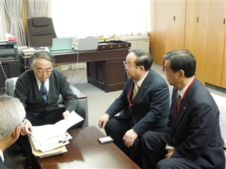 写真：総務企画委員会要望活動