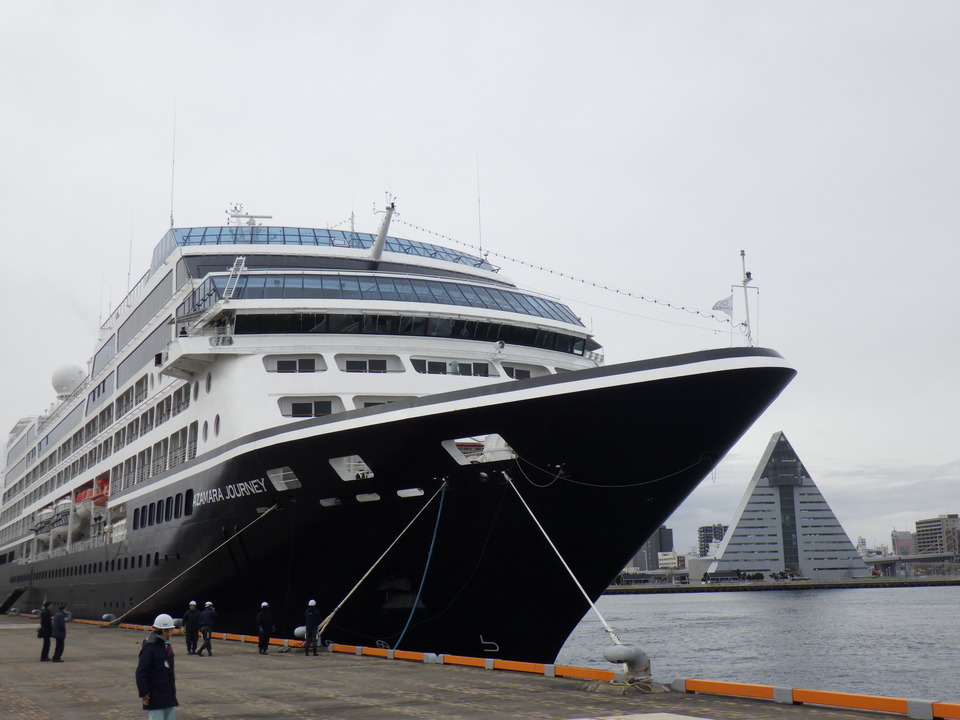 azamara j