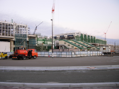 新青森駅東側